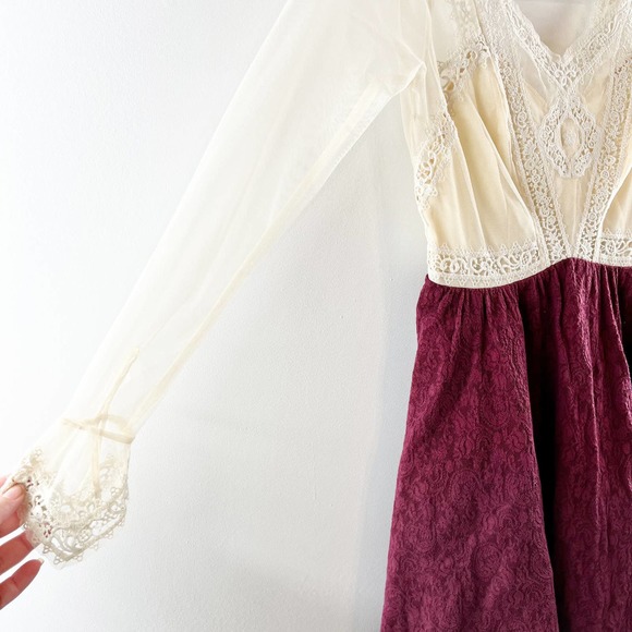 Free People V for Victoria Embroidered Lace Sleeve Mini Dress Ivory / Maroon 2 - Picture 10 of 15